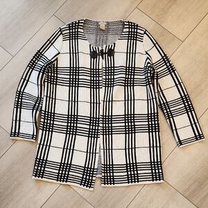 Black and White Plaid Sweater, Flattering Hip Length, Faux Leather Clasp, XL